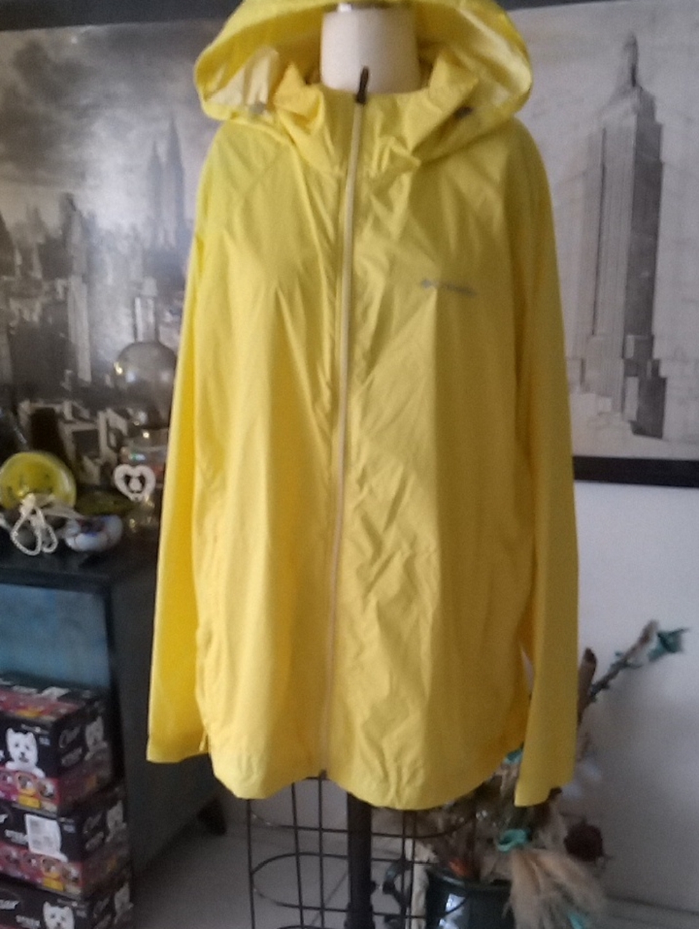 Columbia Yellow Hooded Lightweight Rain Jacket